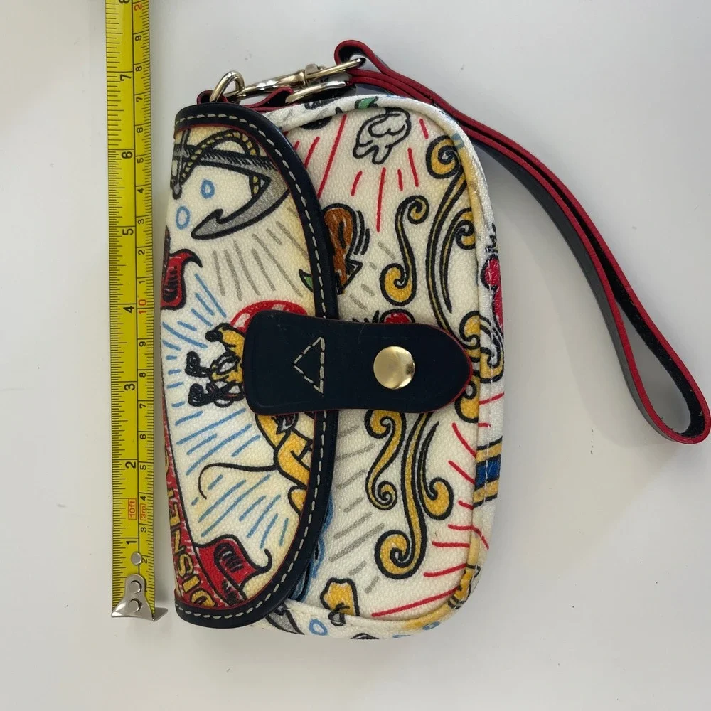 Dooney & Bourke Disney Cruise Line‎ Sketch Wristlet Disneyana Mickey Retired